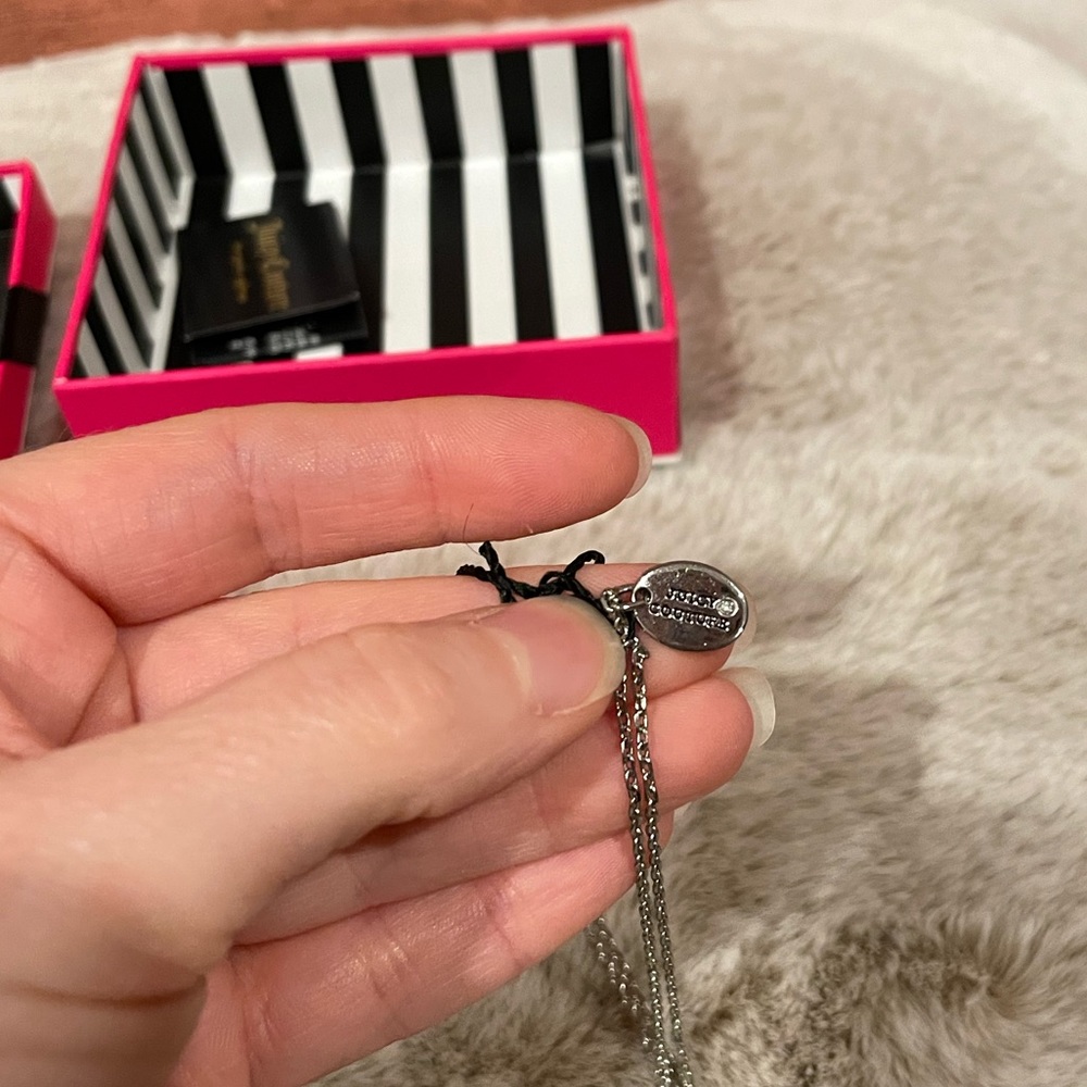 Adorable Juicy Couture Robot Necklace - Picture 7 of 10